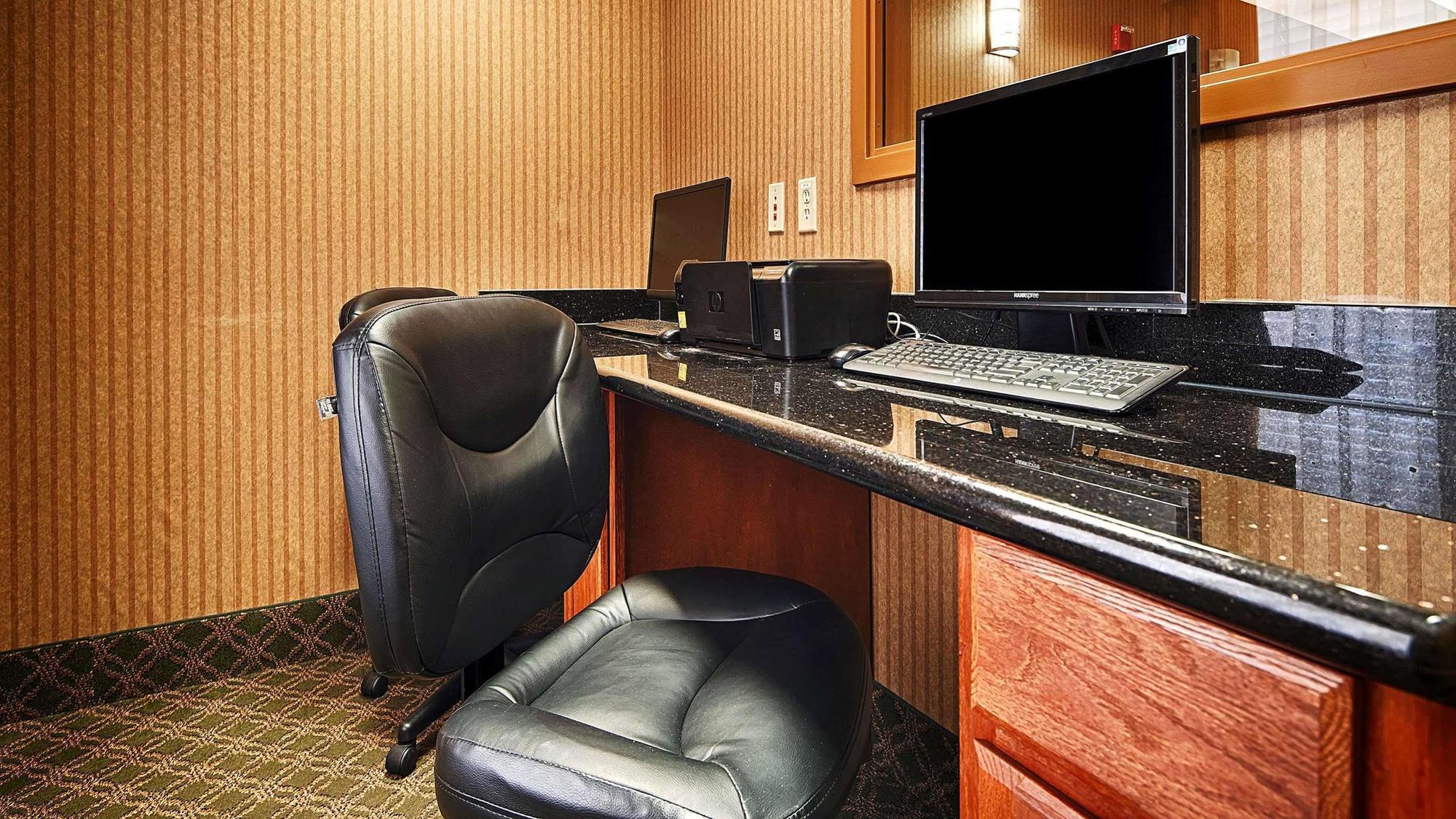 Hotel Western Midwest & Midwest City